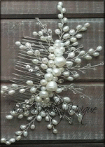 Гребен- украса за коса с перли и кристали модел Ice Queen